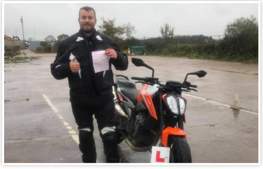 Tom passed Mod1 in the rain with an impressive emergency stop, 29th Oct
